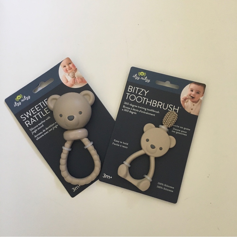 NEW Itzy Ritzy Sweetie Rattle Silicone Teether Bitzy Toothbrush Easy Hold Handle